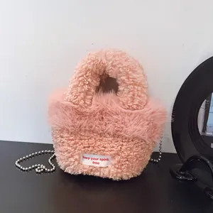Borsa a Mano da Donna in Finta Lana d'Agnello Retro Casual Slogan a Lettere Borsa a Secchiello Con Catena di Perline di Metallo