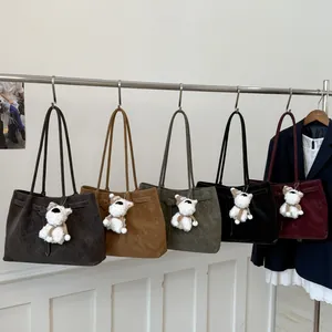 Borsa Boston minimalista grande capacità in cinque colori con ciondolo a cucciolo