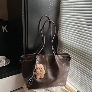 Women's Large Capacity PU Leather Tote Bag Minimalist Street Trend Solid Color Shoulder Handbag For Daily Office Commuting Casual Style