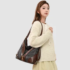 Vintage Large Capacity Tote Bag For Women PU Leather Canvas Splicing Shoulder Bag Fashion Rivet Casual Daily Handbag