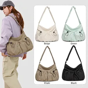 Grand sac fourre-tout décontracté en nylon avec cordon en beige, vert, kaki et noir