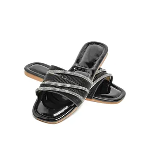 Damen Böhmische Strass Flache Sandalen Eckige Zehe Strand Slipper Metallic PU Sommer Mode Bequeme Weiche Outdoor Pantoletten