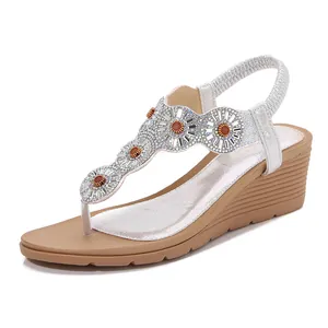 Sandali bohémien con zeppa argento da donna con fiori di strass e cinturino elastico