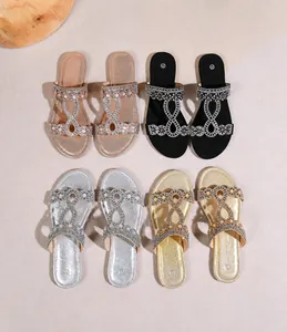 Sandales plates bohèmes avec découpes en strass en or rose, noir, argent et doré