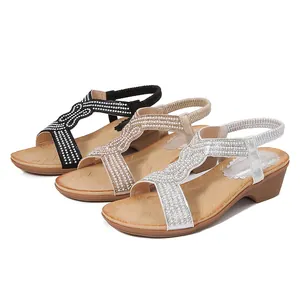 Sandali bohémien da donna con strass neri, oro e argento con suola a zeppa