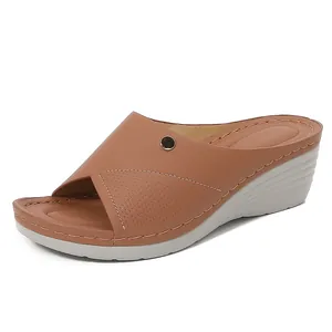 Women Casual Wedge Sandals Non-Slip PU Leather Platform Slippers With Metal Buckle Breathable Hollow Out Summer Beach Slides