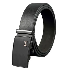 Klassischer Herren-Ledergürtel in Schwarz mit Automatikschließe und H-Logo-Struktur