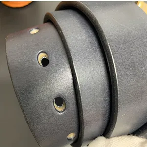 Cinturón de hombre en cuero genuino azul oscuro con hebilla de latón vintage