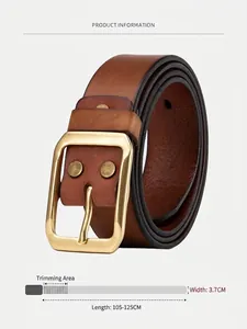 Dettaglio della cintura in pelle marrone da 3,7 cm con fibbia in ottone e guida taglie
