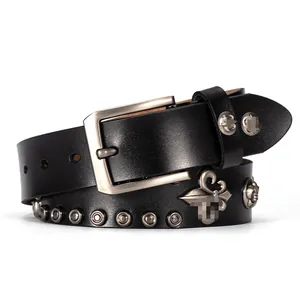 Cintura in vera pelle stile punk con borchie argentate e decorazioni in metallo
