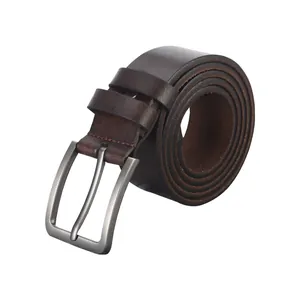 Ceinture homme en cuir marron foncé avec boucle ardillon en métal gris argenté