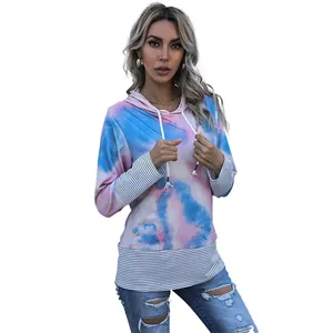 Sweat à capuche tie-dye rose et bleu pour femme avec manches patchwork rayées
