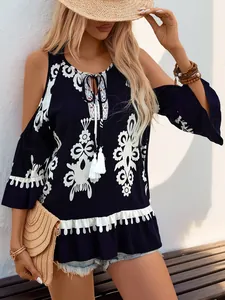 Boho-Schulterfreies Oberteil in Marineblau mit weißem Blumendruck und Quasten-V-Ausschnitt