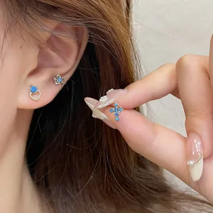 Set di orecchini a lobo in argento con croce cuore e stella con pietre di zircone blu mare