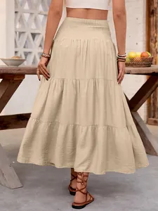 Gonna lunga a trapezio a balze da donna in beige con coulisse e vita elasticizzata