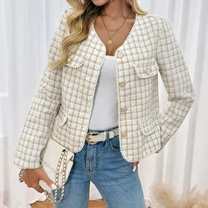 Elegante tweed jas met parelafwerking en goud-wit ruitpatroon voor dames