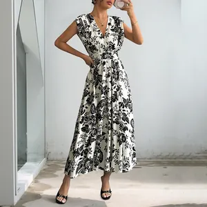 Elegant Floral Print V-Neck Sleeveless Maxi Dress For Women Vintage High Waist Pleated Summer Vacation Beach Long Dress
