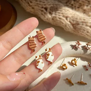 Simpatici Orecchini a Bottone Serie Maillard Cartoni Animati Con Perno in Argento Sterling 925 Lega Smalto Gatto Cervo Omino di Pan di Zenzero Gioielli Regalo Donna Ragazza
