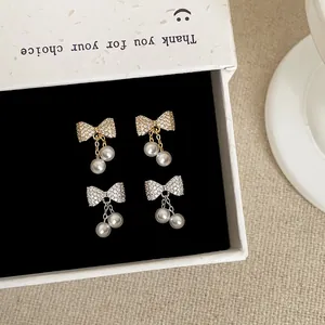 Elegante Zirkonia Strik Kunstparel Oorknopjes Voor Vrouwen Lichte Luxe Legering Hangende Oorbellen Met Zilveren Oorbelstift Sieraden Cadeau