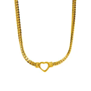 Punk style Cuban chain necklace in 18K gold plated steel with openwork heart pendant