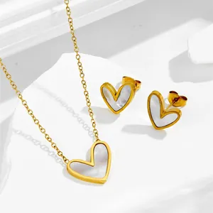 Edelstahl Herz Anhänger Halskette Weiße Muschel Ohrstecker Schmuck Set Vergoldet Elegant Minimalistisch Geschenk Damen