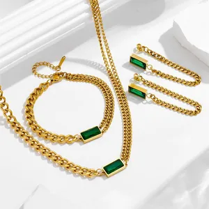 Collezione Gioielli in Acciaio Inossidabile Placcato Oro Collana Pendente Zirconia Bracciale Maglia Curb Asimmetrica Orecchini