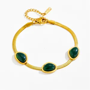 Bracelet chaîne serpent en acier inoxydable doré avec trois pierres ovales vert émeraude