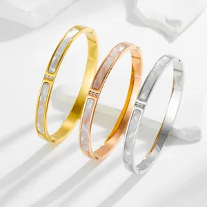 Titanstahl Armreif Für Damen 18K Vergoldet Weiße Muschel Strass Eingelegt Geometrisch Oval Minimalistisch Schmuck