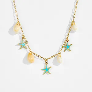 Collana dorata con ciondoli a forma di conchiglia e stella marina blu per donne da spiaggia