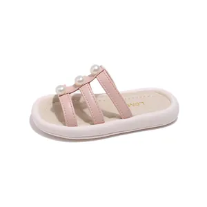 Sandali rosa per bambine con perle decorative e suole morbide per la moda estiva