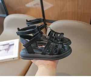 Détails des sandales gladiateurs hautes pour filles avec chaînes et semelles en gomme
