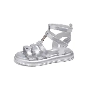 Sandales romaines argentées pour filles avec chaîne métallique et double velcro