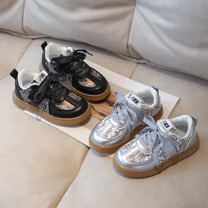 Girls Vintage Floral Sneakers Synthetic Leather Hook and Loop Casual Board Shoes Non-Slip Running Shoes For Kids Fashion