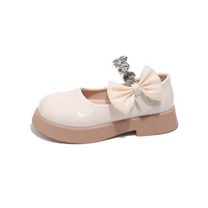 Chaussures Mary Jane pour filles en cuir verni beige avec nœud en soie et strass brillants