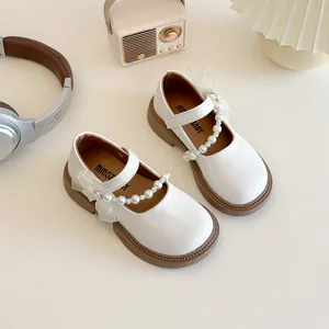 Girl's cream Mary Jane leather shoes with pearls and lace bow on soft rubber sole