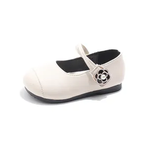 Classic cream Mary Jane shoes for girls with black camellia flower and pearl decoration