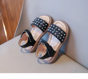 Détails de sandales noires pour filles avec brides perlées argentées et velcro