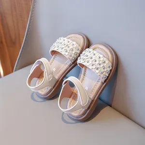 Sandales princesse beiges pour filles avec fleurs 3D et fermeture à scratch pratique