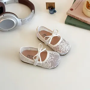 Chaussures Mary Jane en dentelle blanche pour filles avec nœud et semelle souple