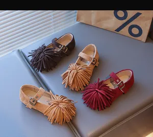 Détails de chaussures Mary Jane pour enfants en daim avec franges en quatre couleurs