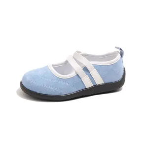 Baskets Mary Jane bleu clair pour filles avec bandes élastiques blanches et semelle noire