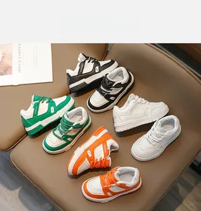 Détails de baskets rétro à plateforme pour filles en plusieurs couleurs avec semelles étoilées