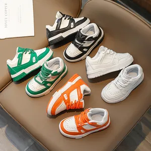 Chaussures de Skate pour Enfants Sneakers à la Mode avec Impression de Lettres pour Garçons Filles PU Synthétique Semelle Épaisse