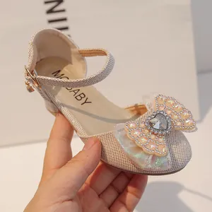 Chaussures Mary Jane fille pailletées or champagne avec cœur strass et joli nœud