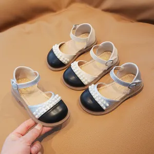 Scarpe Mary Jane bambina con perle, combinazione bicolore nera, bianca e argento
