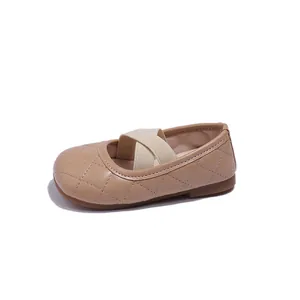 Scarpe basse classiche Mary Jane color cachi per bambine con motivo trapuntato e cinturini