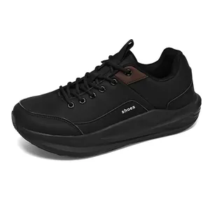 Zapatillas deportivas anchas para hombre en cuero sintético negro con detalle marrón