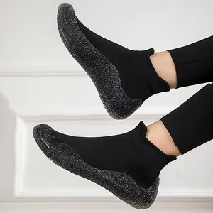 Scarpe da squat da uomo in maglia nera con suole in gomma antiscivolo
