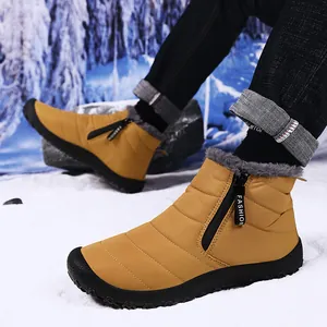 Wasserdichte Winterstiefel für Herren in Gelb mit warmem Kunstfellfutter und rutschfester Sohle