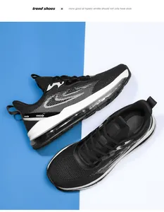 Detailansicht des Mesh-Obermaterials und der transparenten Luftpolstersohle bei Laufschuhen